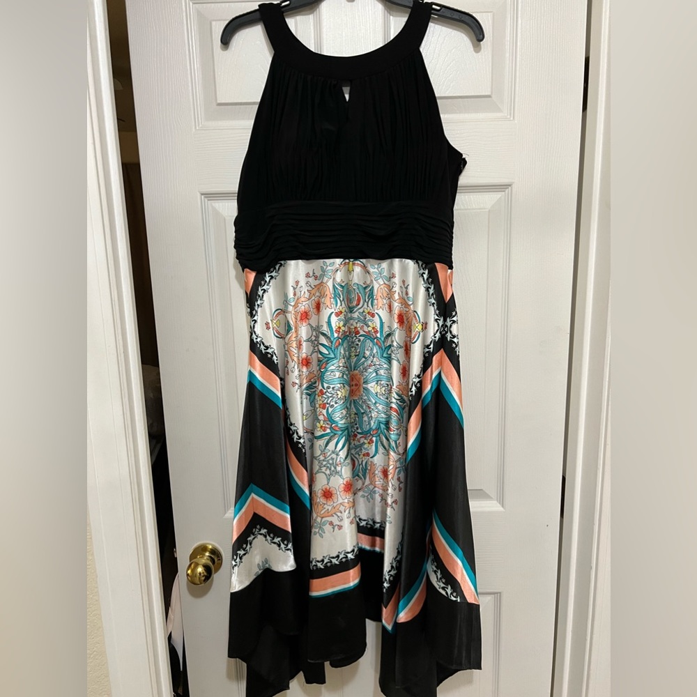 Women’s Sleeveless Dress